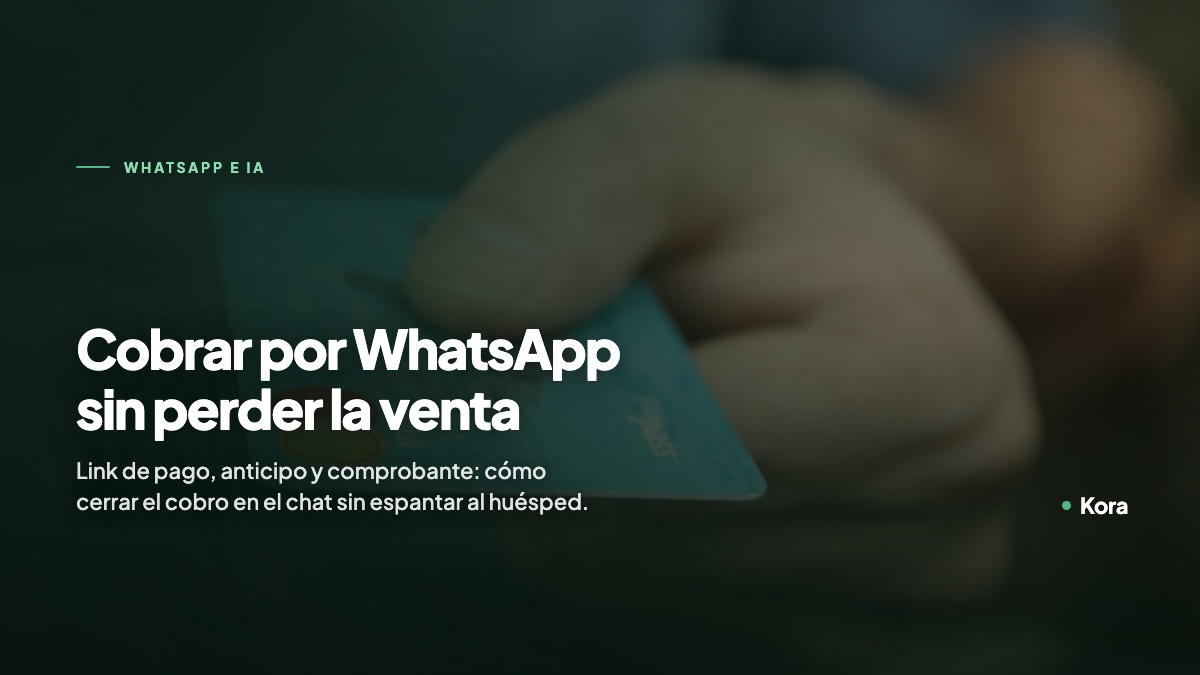 Mano entregando una tarjeta bancaria, sobre cómo cobrar reservas por WhatsApp sin perder la venta